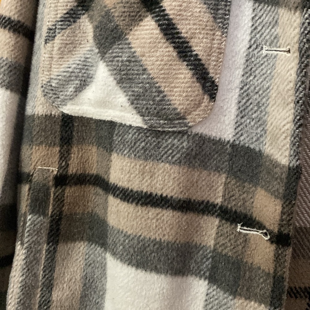Shacket - Picture 2 of 2